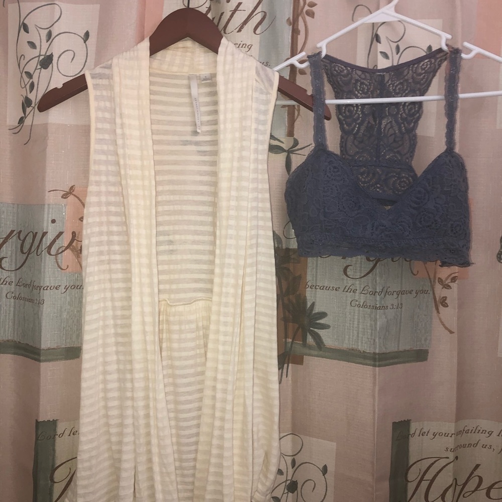 Lauren Conrad cute no sleeve throw over(w/free bra